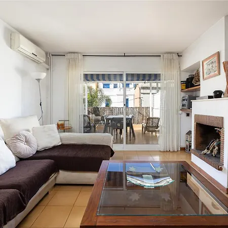 Holiday home House 5 Mins From